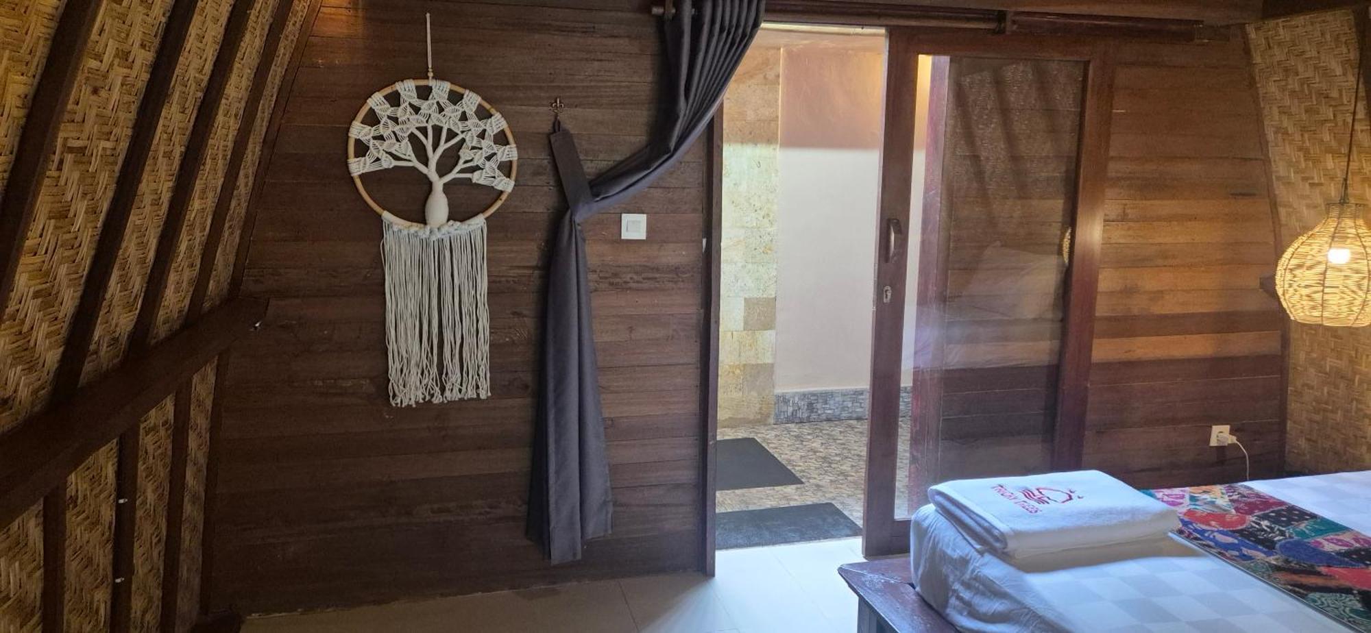 Tricky Trees Sunset Bungalows Gili Air Exterior photo